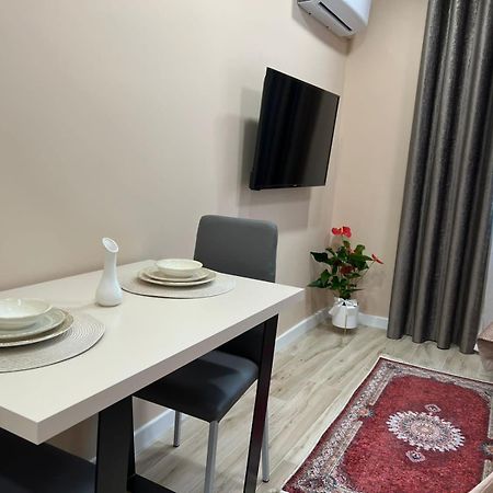 Smart Home , Lovely Apartment In ティラナ エクステリア 写真