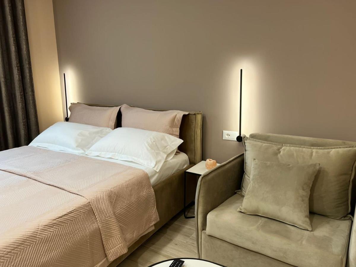 Smart Home , Lovely Apartment In ティラナ エクステリア 写真