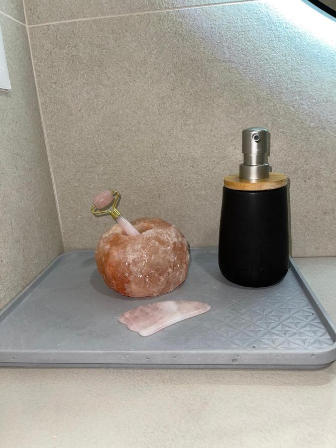 Smart Home , Lovely Apartment In ティラナ エクステリア 写真
